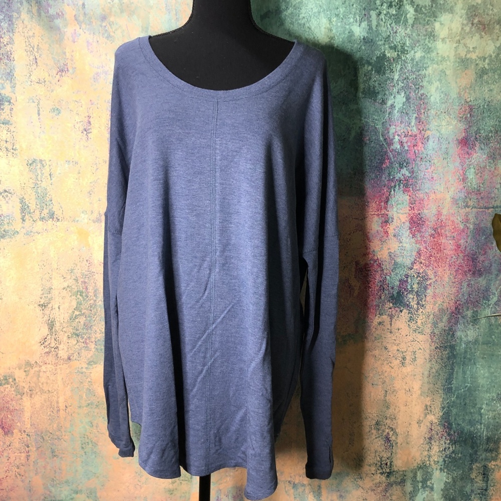 🕊 🕊 Premise long dove blue comfy Top - Sweater